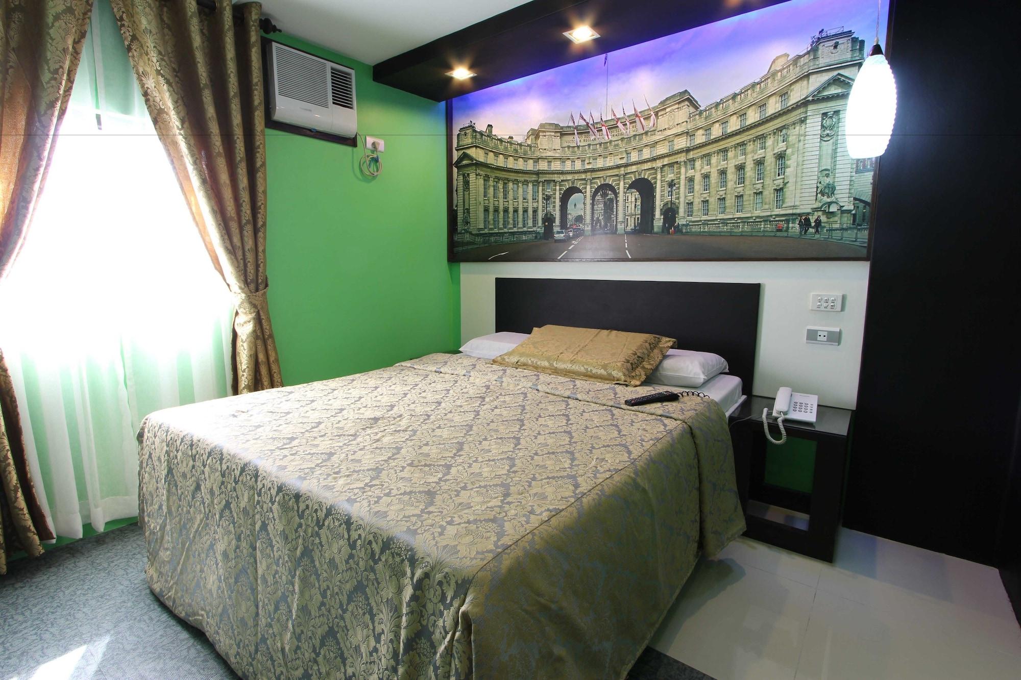 Eurotel Makati Makati City Екстериор снимка