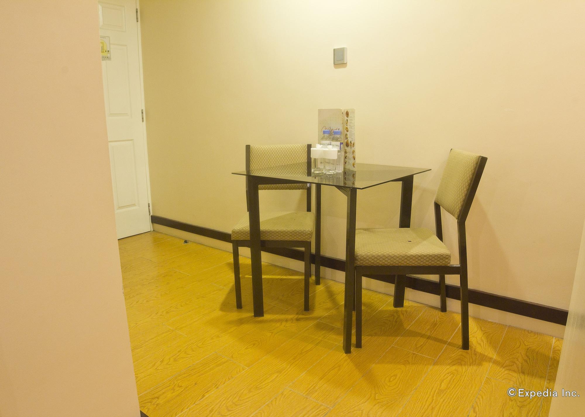 Eurotel Makati Makati City Екстериор снимка