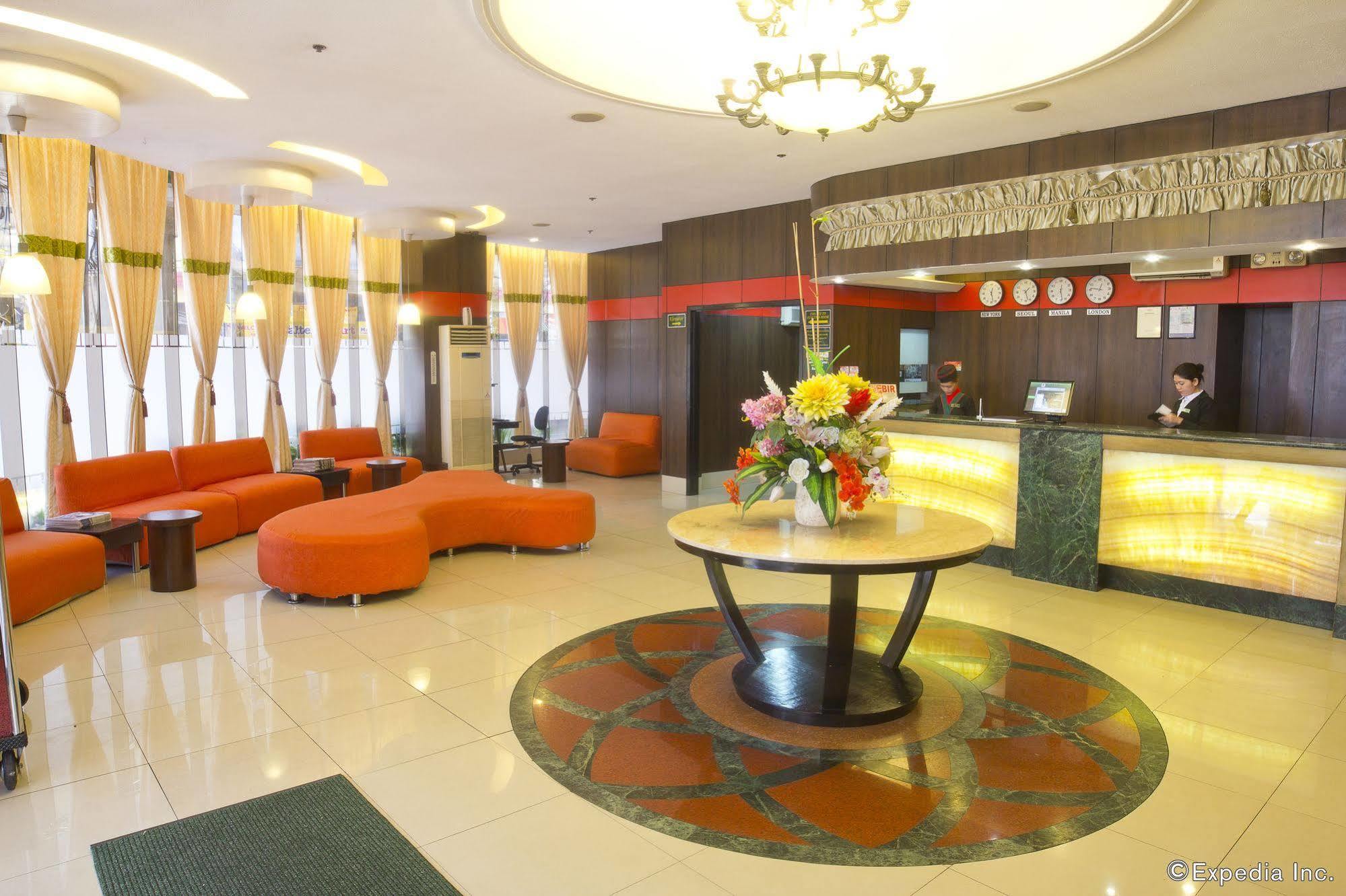 Eurotel Makati Makati City Екстериор снимка