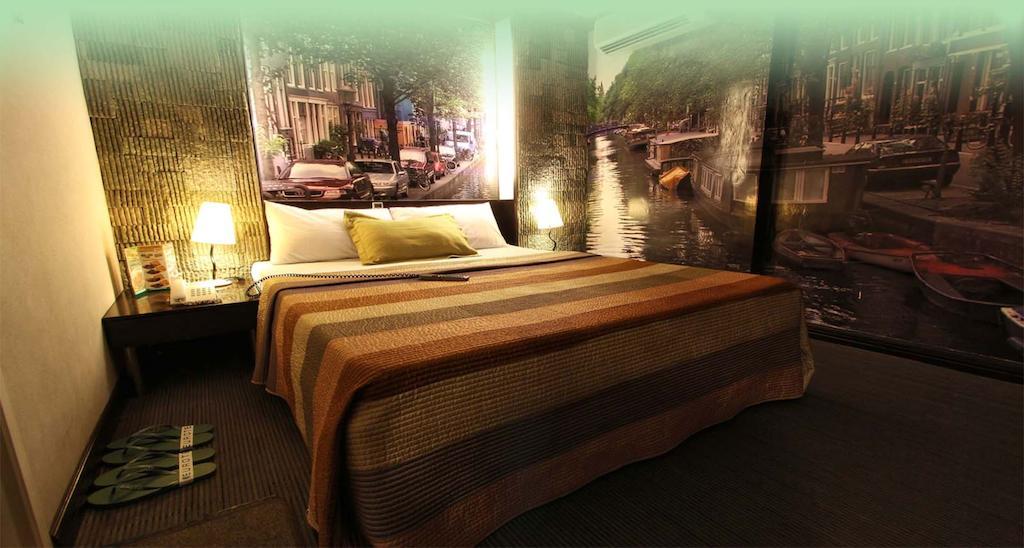 Eurotel Makati Makati City Екстериор снимка